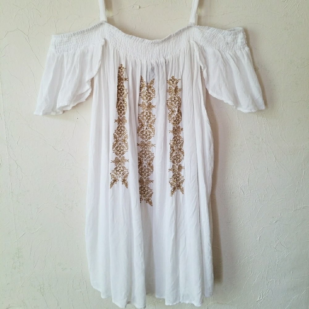 Rue 21 White And Gold Shirt  - Size 1X